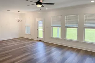 2975 Houston Pl Dr, Crestview, FL 32539 - Photo 6