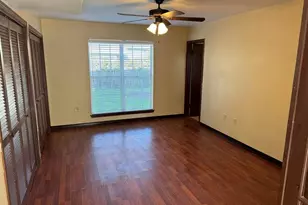 380 NW Canterbury Circle, Fort Walton Beach, FL 32548 - Photo 8