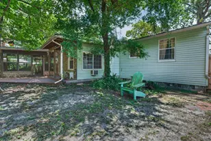 284 NE Beachview Dr, Fort Walton Beach, FL 32547 - Photo 36