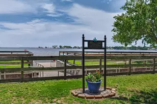 284 NE Beachview Dr, Fort Walton Beach, FL 32547 - Photo 58