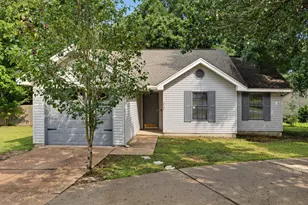 2501 Sunset Dr, Crestview, FL 32536 - Photo 1
