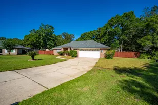 6900 Calle De Caballero, Navarre, FL 32566 - Photo 16