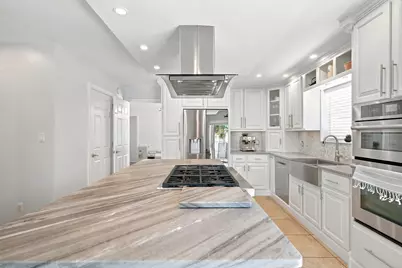 9526 Monaco Circle, Navarre, FL 32566 - Photo 16