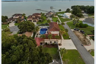 9526 Monaco Circle, Navarre, FL 32566 - Photo 2