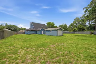 2216 Calle De Pizzaro, Navarre, FL 32566 - Photo 4