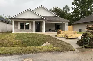 69 Owen St, Niceville, FL 32578 - Photo 1