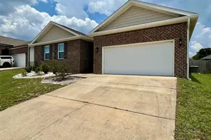 5560 Guinevere Ln, Milton, FL 32583 - Photo 2