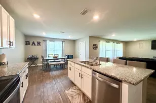 5560 Guinevere Ln, Milton, FL 32583 - Photo 10