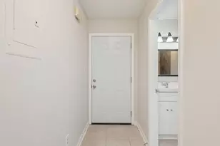 206 SE Fourth St, Fort Walton Beach, FL 32548 - Photo 2