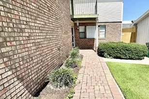 937 Holbrook Cir, Fort Walton Beach, FL 32547 - Photo 2