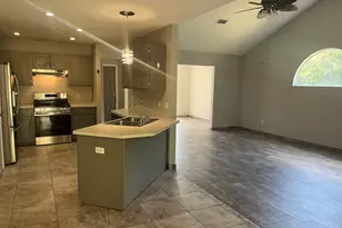 2975 Blue Pine Ln, Niceville, FL 32578 - Photo 2