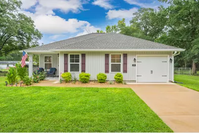 105 White Street, Defuniak Springs, FL 32435 - Photo 2