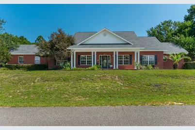 201 Seneca Trail, Crestview, FL 32536 - Photo 2
