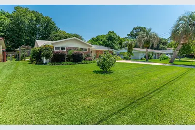 313 NW Holmes Boulevard, Fort Walton Beach, FL 32548 - Photo 40