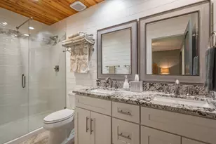 201 Yacht Club Dr, Niceville, FL 32578 - Photo 24