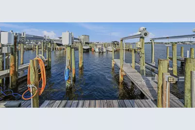 218 SW Miracle Strip Parkway #UNIT F, Fort Walton Beach, FL 32548 - Photo 8