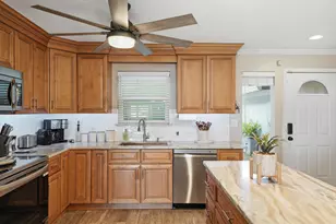 218 SW Miracle Strip Pkwy, Fort Walton Beach, FL 32548 - Photo 10