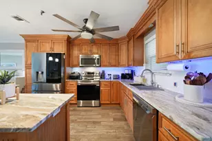 218 SW Miracle Strip Pkwy, Fort Walton Beach, FL 32548 - Photo 14
