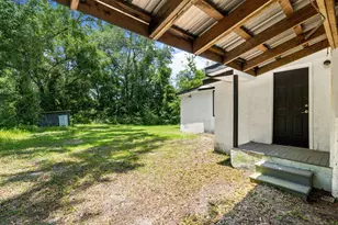 668 Wrights Creek Rd, Caryville, FL 32427 - Photo 6