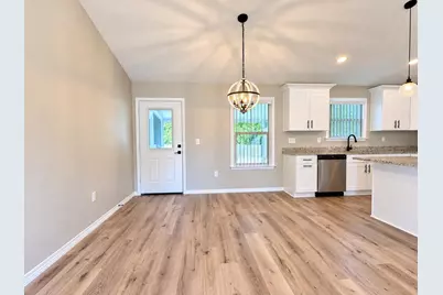 1154 Oakwood Lakes Boulevard, Defuniak Springs, FL 32433 - Photo 10