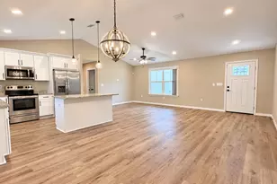1154 Oakwood Lakes Blvd, Defuniak Springs, FL 32433 - Photo 14