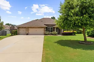 300 Brighton Cv, Freeport, FL 32439 - Photo 6