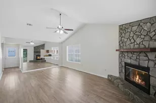 109 Crystal Lake Ln, Valparaiso, FL 32580 - Photo 8