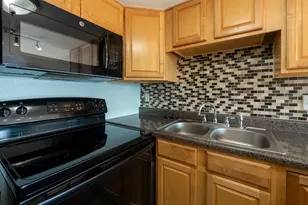 308 SW Miracle Strip Pkwy, Fort Walton Beach, FL 32548 - Photo 8