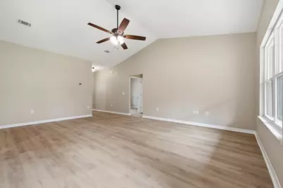 6142 Clover Street, Crestview, FL 32539 - Photo 16