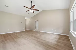 6142 Clover St, Crestview, FL 32539 - Photo 16