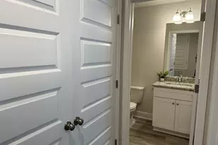 1025 McLaren Cir, Fort Walton Beach, FL 32547 - Photo 16