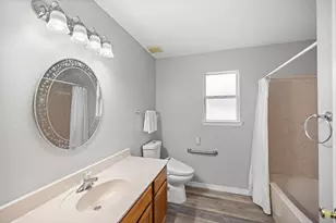 2652 Paddock Cir, Crestview, FL 32536 - Photo 26