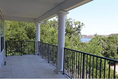 159 Brooks Street #UNIT 301, Fort Walton Beach, FL 32548 - Photo 4