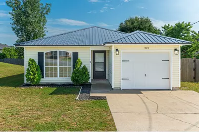 315 Apple Drive, Crestview, FL 32536 - Photo 1