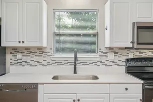 315 Apple Dr, Crestview, FL 32536 - Photo 8
