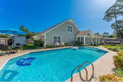 422 Northampton Circle, Fort Walton Beach, FL 32547 - Photo 2