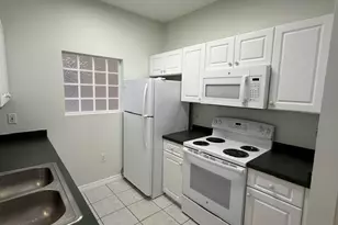 1501 N Partin Dr, Niceville, FL 32578 - Photo 4