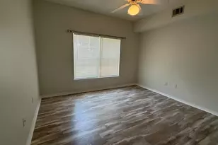 1501 N Partin Dr, Niceville, FL 32578 - Photo 6