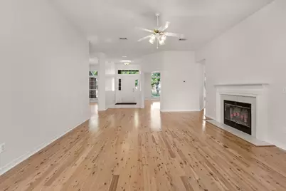 422 Mara Drive, Crestview, FL 32536 - Photo 4