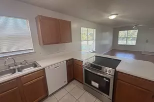 565 Florosa Ct, Mary Esther, FL 32569 - Photo 10