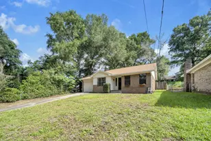 1109 45th St, Niceville, FL 32578 - Photo 6