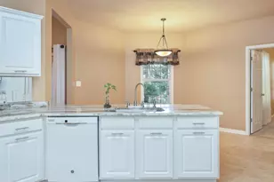 5810 Hilary St, Crestview, FL 32539 - Photo 16
