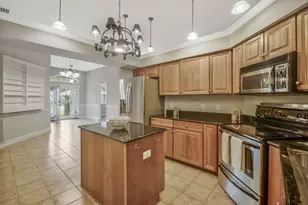 272 Tecumseh Ln, Mary Esther, FL 32569 - Photo 8