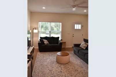 1359 E Chestnut Avenue, Crestview, FL 32539 - Photo 6