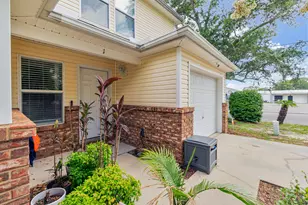 17 SE Shell Ave, Fort Walton Beach, FL 32548 - Photo 2
