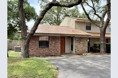 117 Classic Court, Fort Walton Beach, FL 32548 - Photo 1