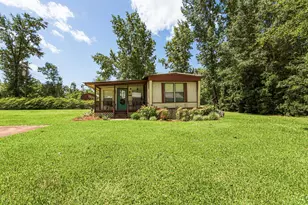 129 Patrick St, Wewahitchka, FL 32465 - Photo 4