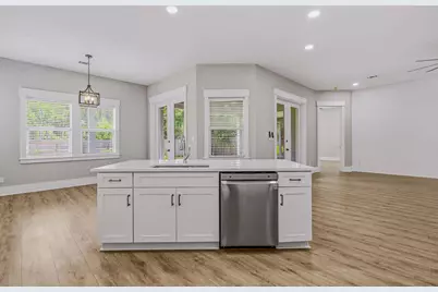 258 W Bayou Forest Drive, Freeport, FL 32439 - Photo 8