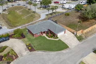 1915 Jo-Tam Ln, Navarre, FL 32566 - Photo 38
