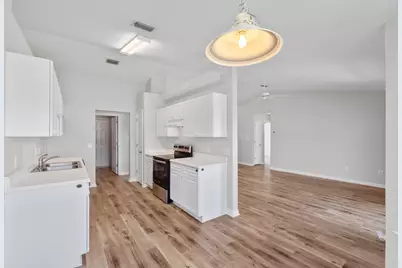 1915 Jo Tam Lane, Navarre, FL 32566 - Photo 12
